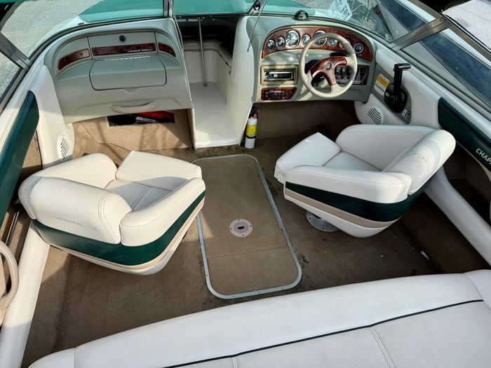 1998 Chaparral 1830 Sport Photo 2 of 19