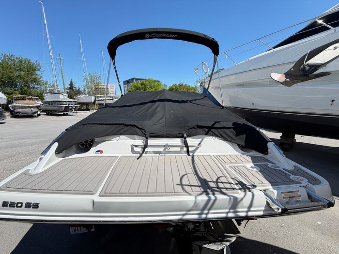 2022 Crownline 220 SS Photo 2 of 25