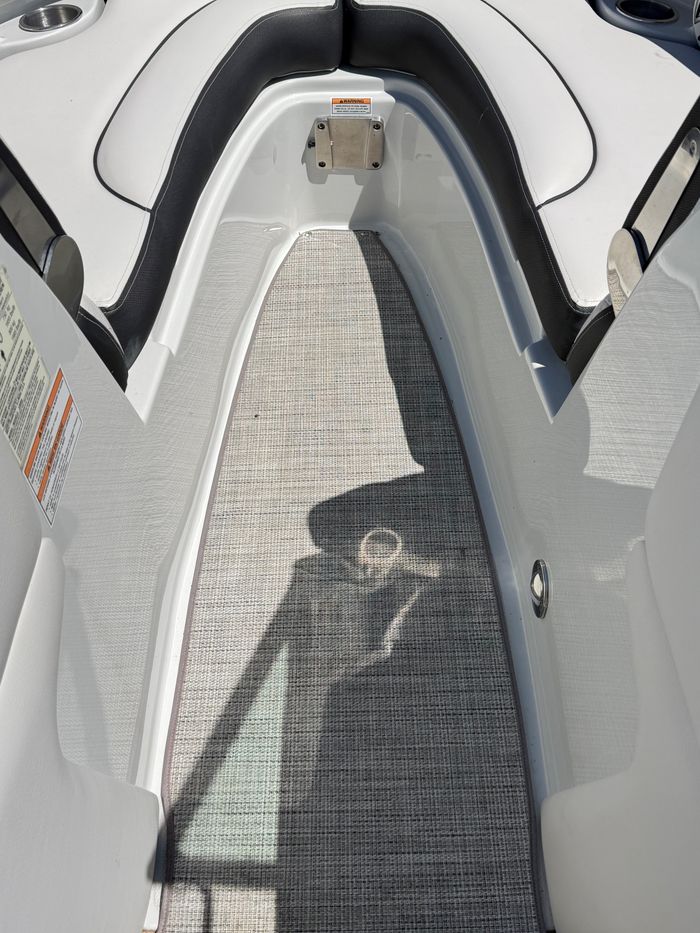 2022 Crownline 220 SS Photo 13 of 25