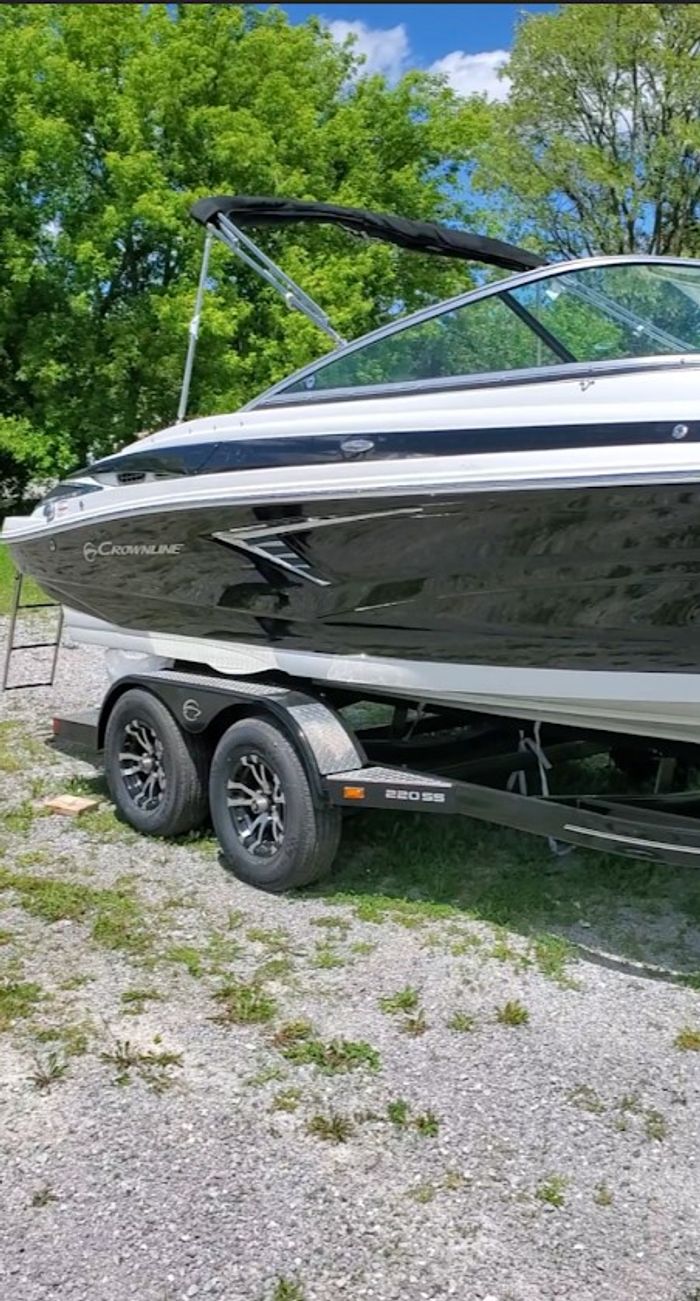 2022 Crownline 220 SS Photo 23 of 25
