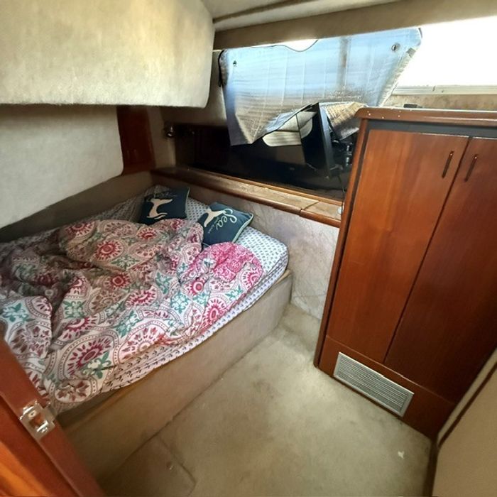 1990 BAYLINER 3888 MOTORYACHT Photo 19 sur 25