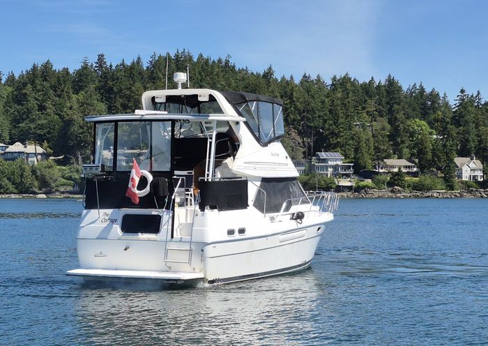 1995 Bayliner 3587 Motor Yacht Photo 4 of 26
