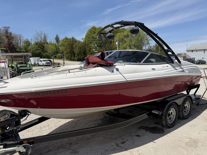2011 Ebbtide 224 SE Bow Rider Photo 6 of 15