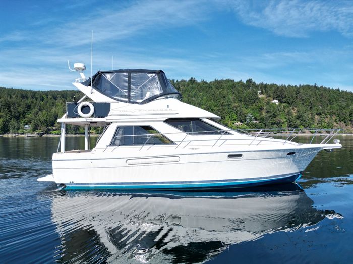 1998 Bayliner 3788 Photo 1 sur 81