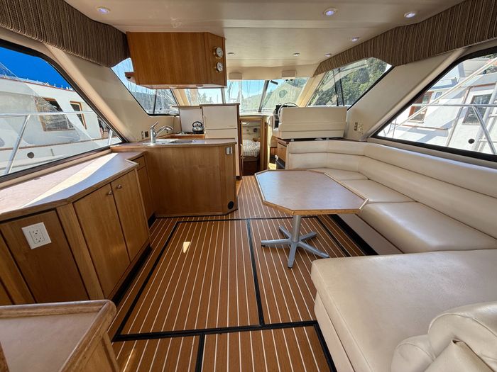 1998 Bayliner 3788 Photo 34 sur 81