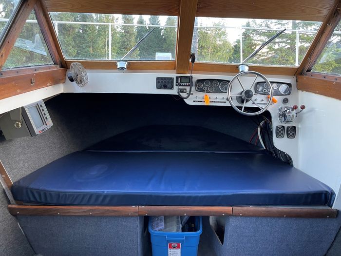 1975 Pacific mariner 26 Photo 5 of 11