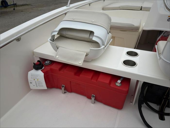 2026 Boston Whaler 160 Super Sport Photo 15 of 23