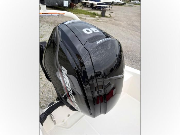 2026 Boston Whaler 160 Super Sport Photo 18 of 23