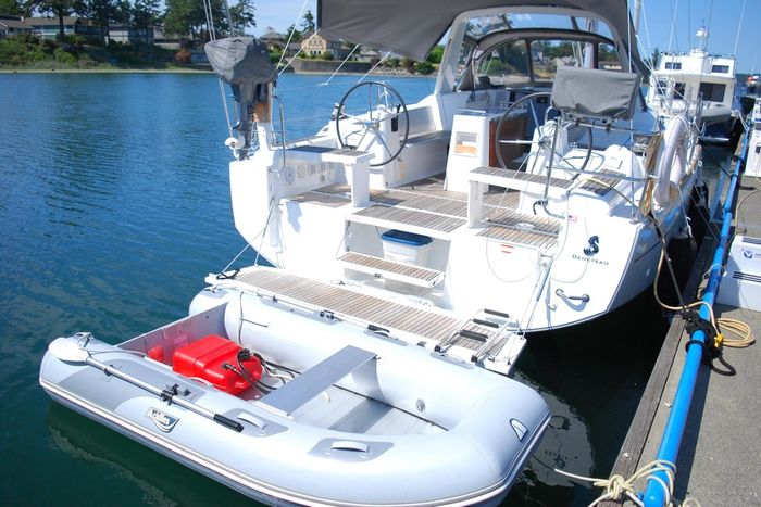 2015 Beneteau Oceanis 38 Photo 3 of 59