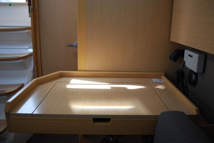 2015 Beneteau Oceanis 38 Photo 18 of 59