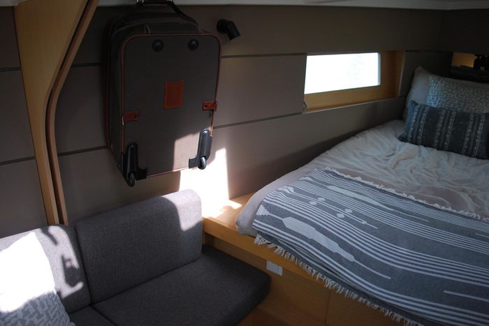 2015 Beneteau Oceanis 38 Photo 24 of 59