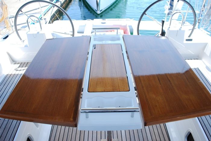2015 Beneteau Oceanis 38 Photo 36 of 59