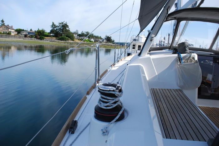 2015 Beneteau Oceanis 38 Photo 44 of 59