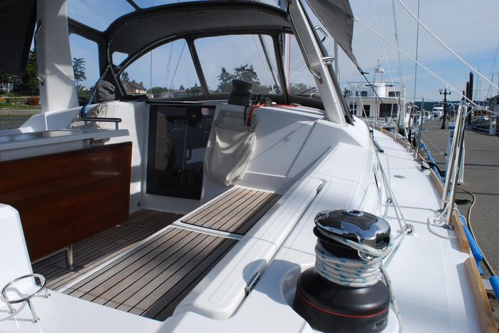 2015 Beneteau Oceanis 38 Photo 48 of 59
