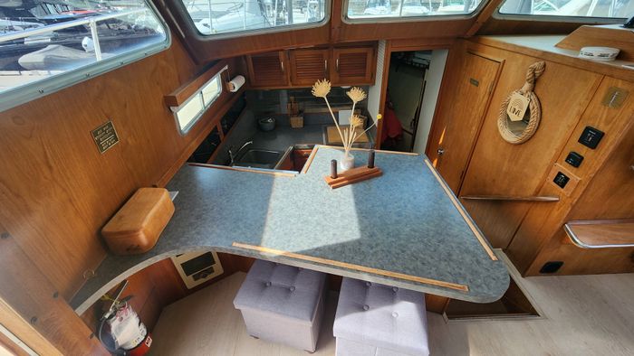 1981 Tollycraft 43 Tri Cabin Photo 21 of 59
