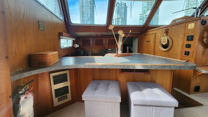 1981 Tollycraft 43 Tri Cabin Photo 29 of 59