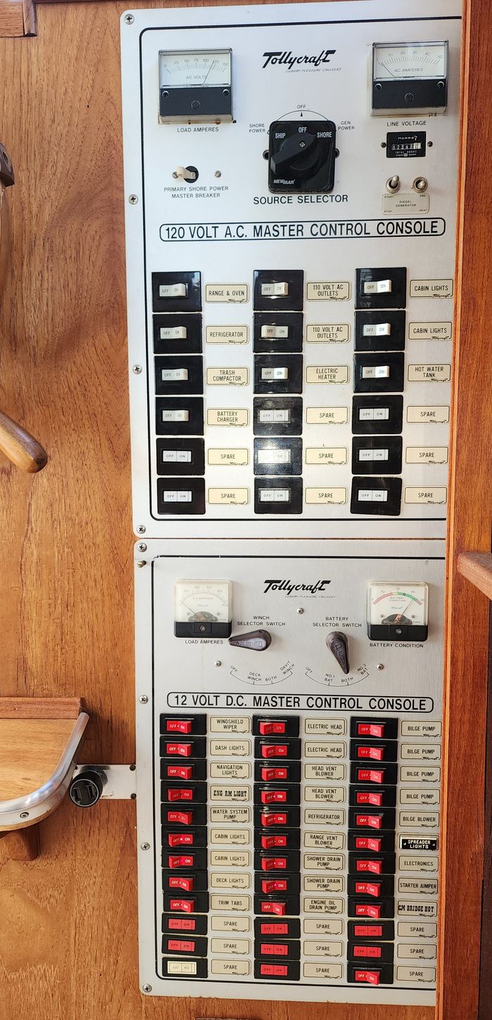 1981 Tollycraft 43 Tri Cabin Photo 50 of 59