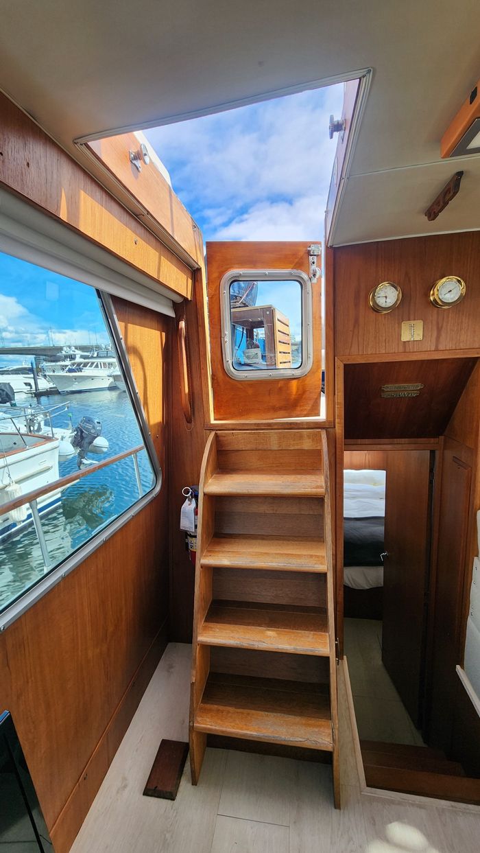 1981 Tollycraft 43 Tri Cabin Photo 23 of 59