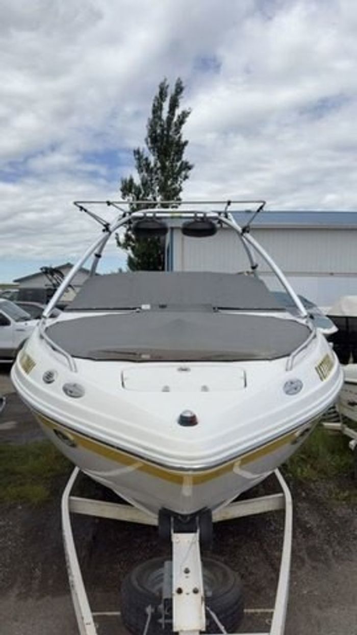 2004 Chaparral 230 SSI Amazing Condition!   Float in Elegance Tod Photo 4 sur 18