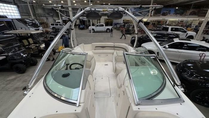 2004 Chaparral 230 SSI Amazing Condition!   Float in Elegance Tod Photo 13 sur 18