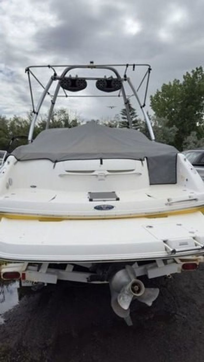 2004 Chaparral 230 SSI Amazing Condition!   Float in Elegance Tod Photo 5 sur 18