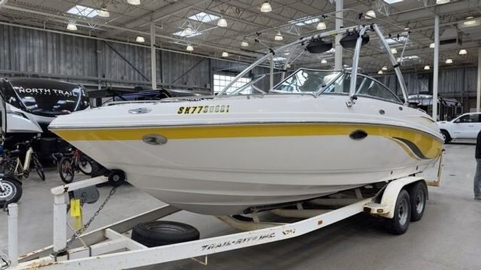 2004 Chaparral 230 SSI Amazing Condition!   Float in Elegance Tod Photo 8 sur 18