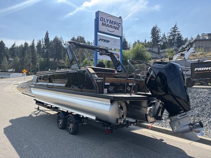 2026 Princecraft Vogue 25 RL Black metallic Platinum Edition Photo 9 of 39