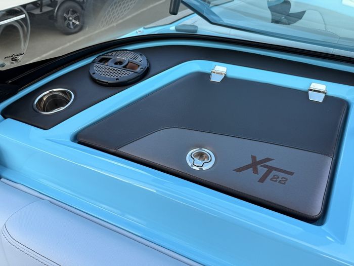 2023 MasterCraft XT22 Photo 50 of 66