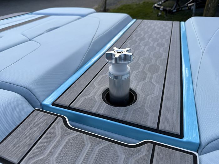 2023 MasterCraft XT22 Photo 24 of 66