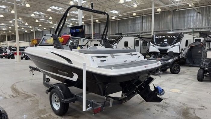2021 Bayliner VR4 Bowrider $94/week   Make Unforgettable Memorie Photo 5 sur 19