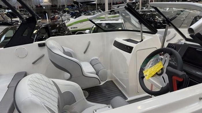 2021 Bayliner VR4 Bowrider $94/week   Make Unforgettable Memorie Photo 9 sur 19