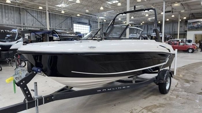 2021 Bayliner VR4 Bowrider $94/week   Make Unforgettable Memorie Photo 6 sur 19