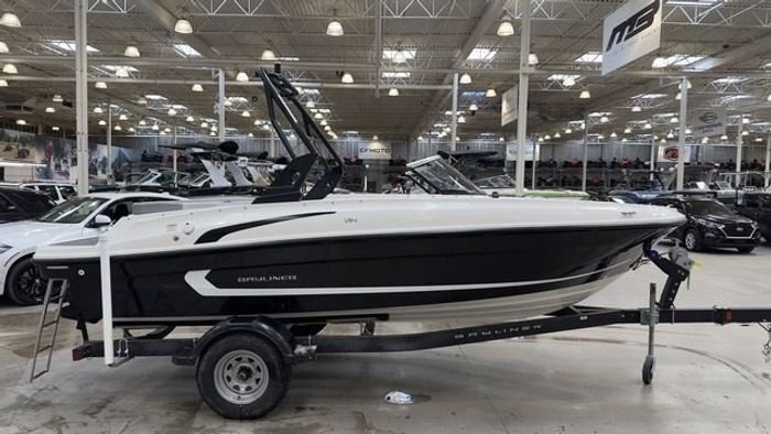 2021 Bayliner VR4 Bowrider $94/week   Make Unforgettable Memorie Photo 3 sur 19