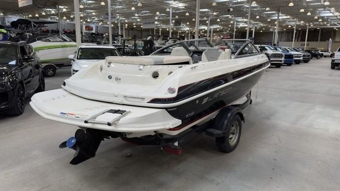 2014 Larson LX 195 $115/week   Premium Adventure   Family Fun Photo 4 sur 21