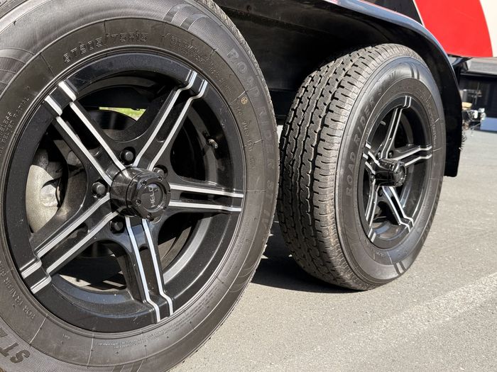 2012 MB Sports TOMCAT F21 Photo 23 sur 24