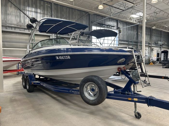 2011 Crownline 235 SS $140/week!   Make Big Waves This Summer! Photo 5 of 19