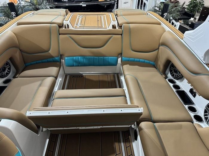 2023 MB Sports Tomcat F22 Alpha Photo 50 sur 59