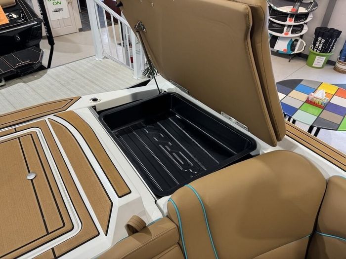 2023 MB Sports Tomcat F22 Alpha Photo 55 sur 59