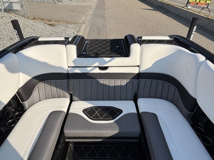 2023 MB Sports ALPHA B52 25 Photo 13 sur 34