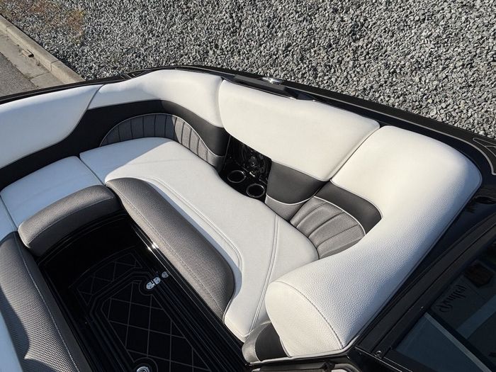 2023 MB Sports ALPHA B52 25 Photo 23 sur 34