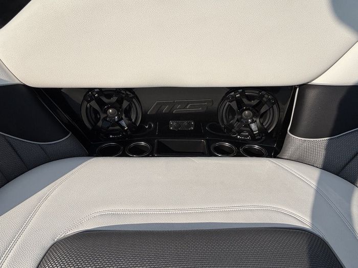 2023 MB Sports ALPHA B52 25 Photo 33 sur 34
