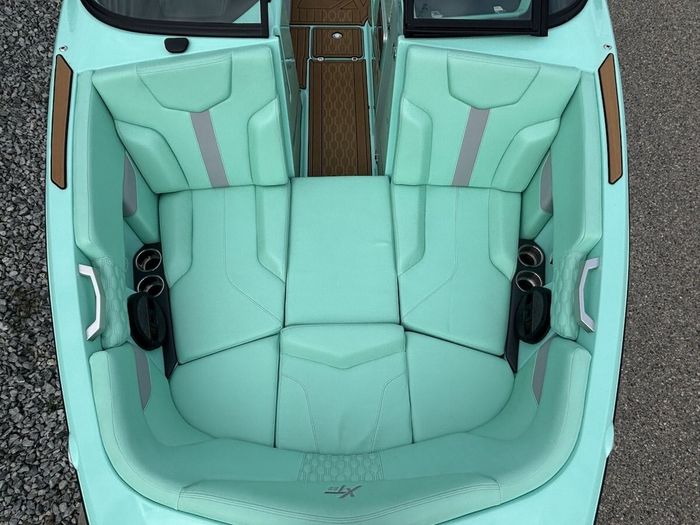 2023 MasterCraft - XT22 Photo 30 of 32