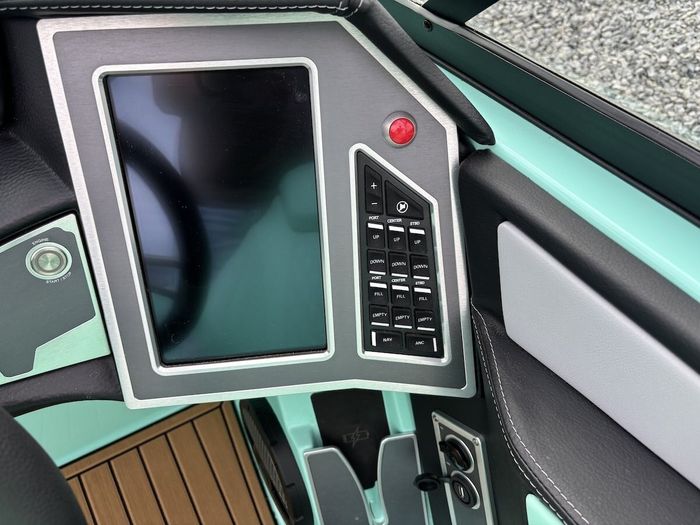 2023 MasterCraft - XT22 Photo 20 of 32
