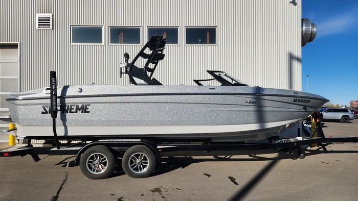 2024 Supreme S240 Photo 18 of 20