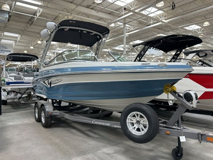 2022 Crownline 220 SS Surf $271/week   Experience ! Photo 3 of 17