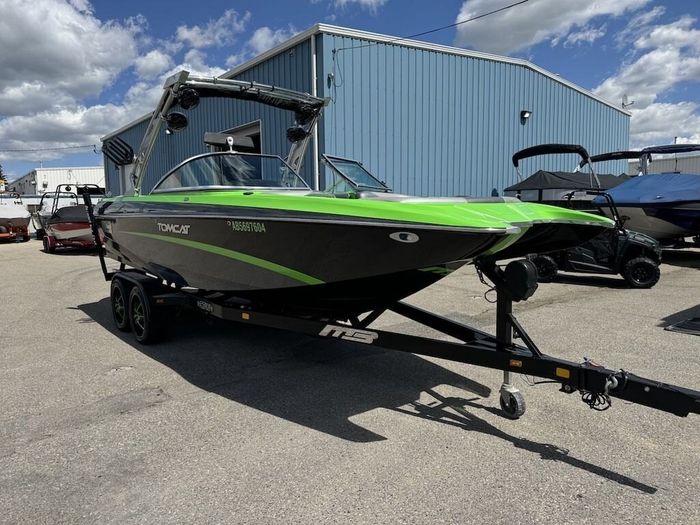 2013 MB Boats MB Sports Tomcat F24 Photo 14 sur 60