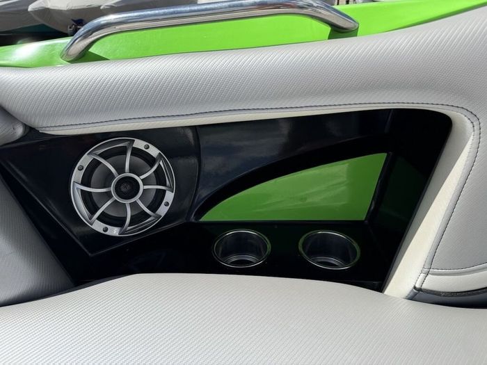 2013 MB Boats MB Sports Tomcat F24 Photo 41 sur 60