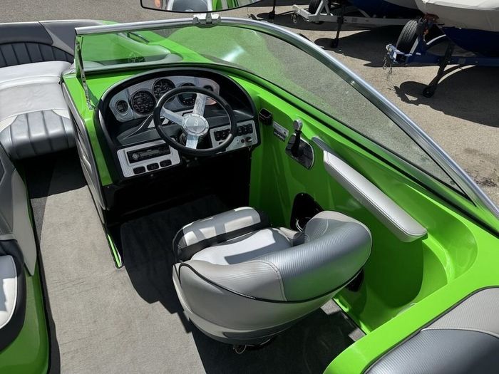 2013 MB Boats MB Sports Tomcat F24 Photo 44 sur 60