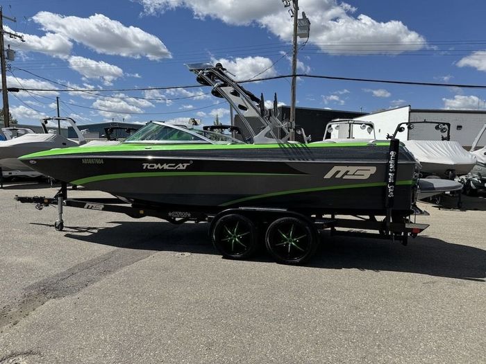 2013 MB Boats MB Sports Tomcat F24 Photo 9 sur 60