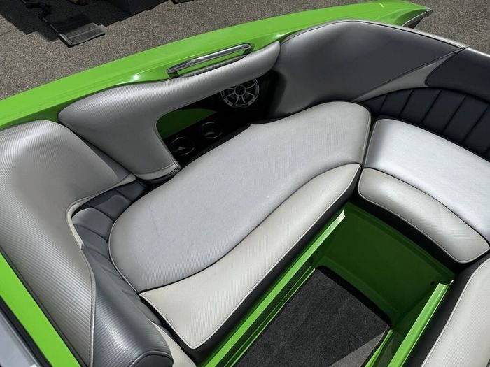2013 MB Boats MB Sports Tomcat F24 Photo 34 sur 60